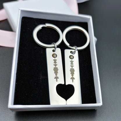 Stainless Personalized Heart Keychain Set Engraved Date and Name Custom Spotify Music Code KeyChain Car Love Keyring Gift Couple