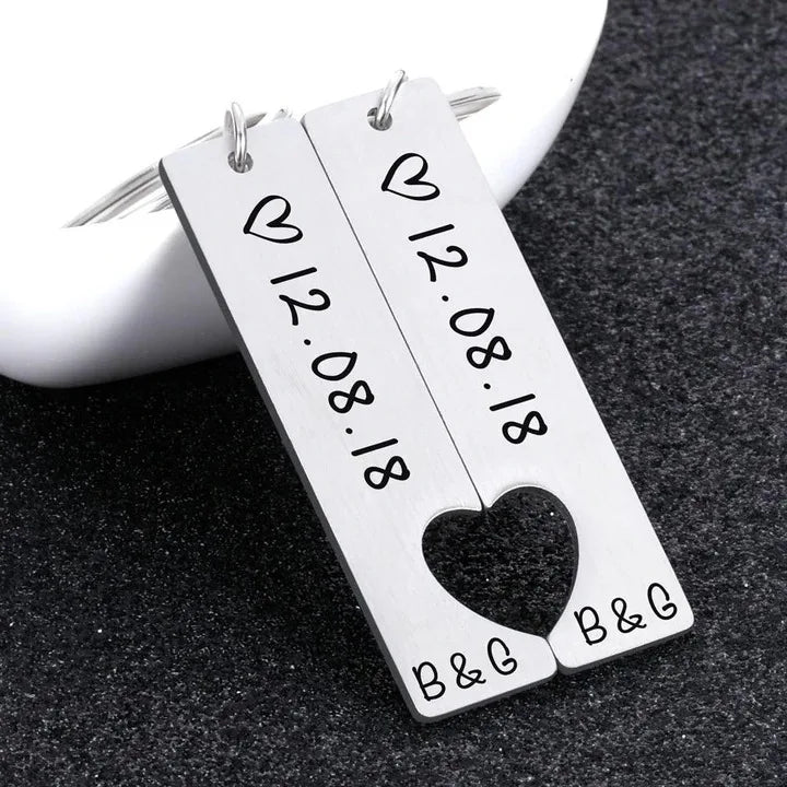 Stainless Personalized Heart Keychain Set Engraved Date and Name Custom Spotify Music Code KeyChain Car Love Keyring Gift Couple